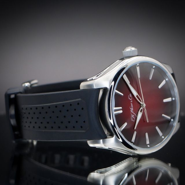 H. Moser and Cie Pioneer 3200-1207 Image 2